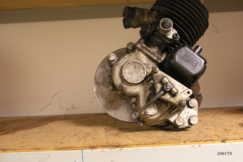 240175 Motorblok merk onbekend